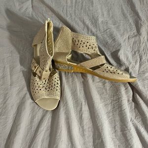Gold glitter sandals